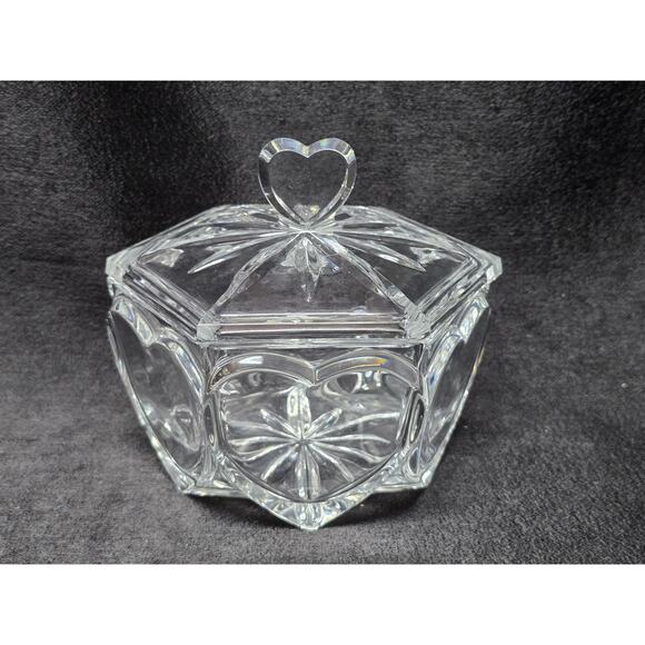 Royal Limited 24% Percent Full Lead Crystal Heart Hexagon Box Candy Dish w. Lid - Picture 9 of 9
